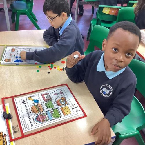 Jolly Phonics: Hh, Rr, Mm