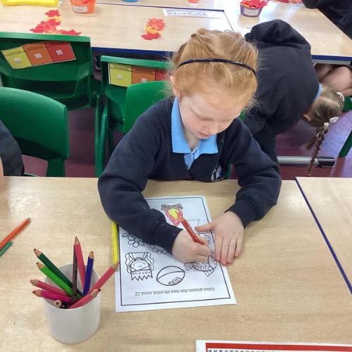Jolly Phonics: Uu, Ll, Ff