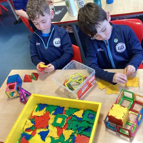 Maths Topic - Creating 2D shapes