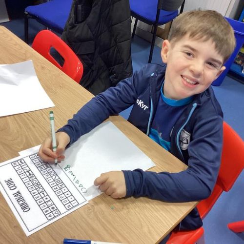 P4A took part in some exciting practical learning activities to spell words with the 'oo' sound!