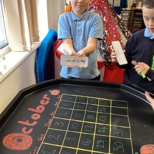 P4A have been learning about months and seasons and took part part in a range of practical learning activities to put their calendar skills into action!