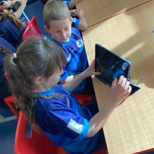 P4A learnt about how Norte-Dame De Paris was badly damaged in a fire and used their problem solving and creative thinking skills to see if they could help rebuild it using Minecraft!
