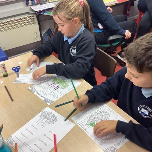 This week in the build up to Christmas, the children learned all about the meaning of advent and why we celebrate advent in the weeks before Christmas.