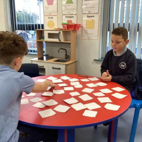 Matching up numbers with how they are spelt using the pairs game.