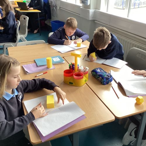 Exploring 3D shape properties