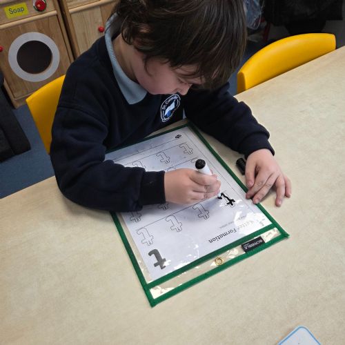 Jolly Phonics: T formation and Find